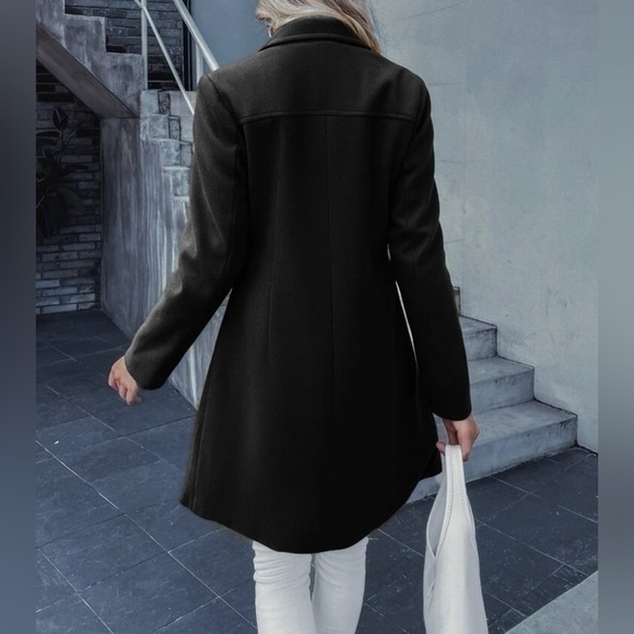 Elegant Lapel Collar Double Breasted Overcoat - Picture 4 of 7